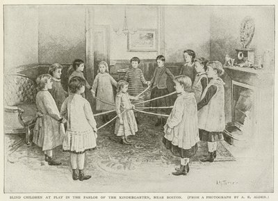 Niños ciegos jugando en el salón del jardín de infantes, cerca de Boston de American School